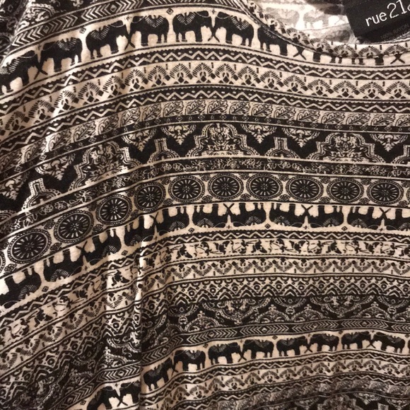 Tank top - Picture 2 of 3